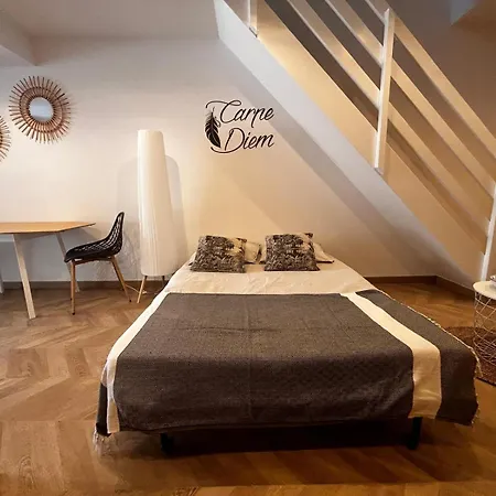 Moderne Climatise Avec Coin Nuit, Proche Et Hauts De 아파트