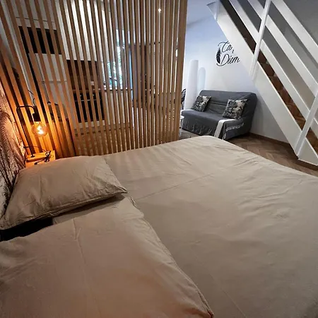Moderne Climatise Avec Coin Nuit, Proche Et Hauts De 아파트 *